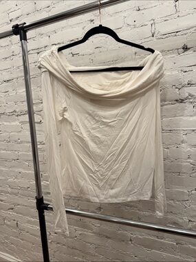 H&M Ivory Off the Shoulder Top